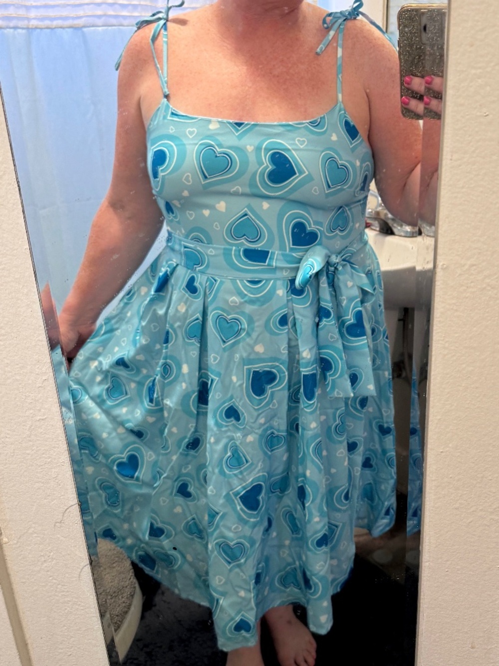 Blue dress with heart pattern - NWOT, Size XXL - ZIPPER NEEDS RETRACTING